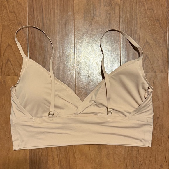 ABERCROMBIE & FITCH | Next to Naked Bra Nude Almond XL - Picture 2 of 3
